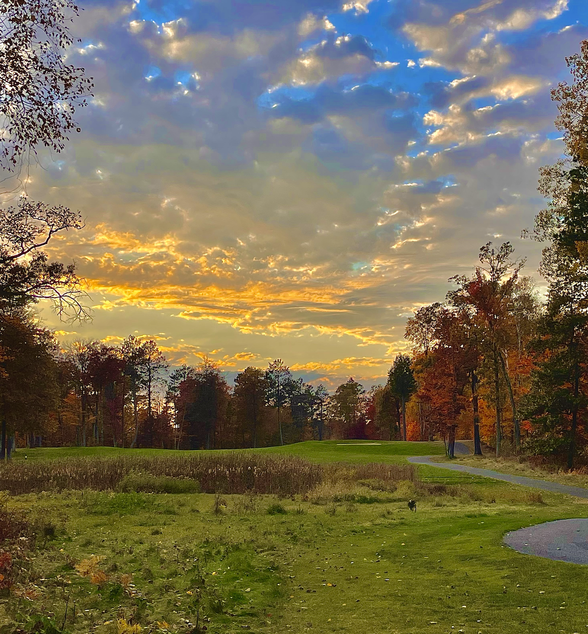 The beautiful Sunrise 7th fairway at Crosswoods, the best course for group outings in the Brainerd Lakes Area.